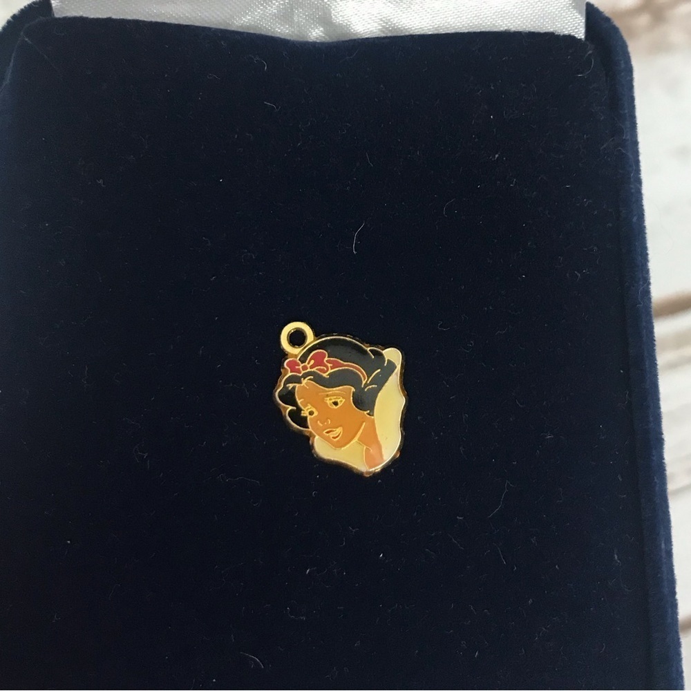 Snow White ‎ Jewelry Charm Disney